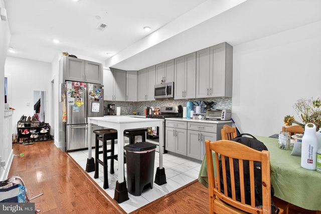 1956 N 8TH ST, Philadelphia, PA 19122