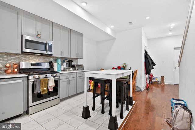 1956 N 8TH ST, Philadelphia, PA 19122