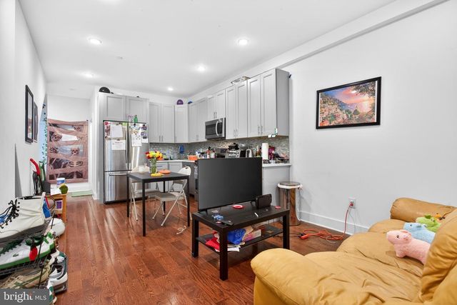 1956 N 8TH ST, Philadelphia, PA 19122