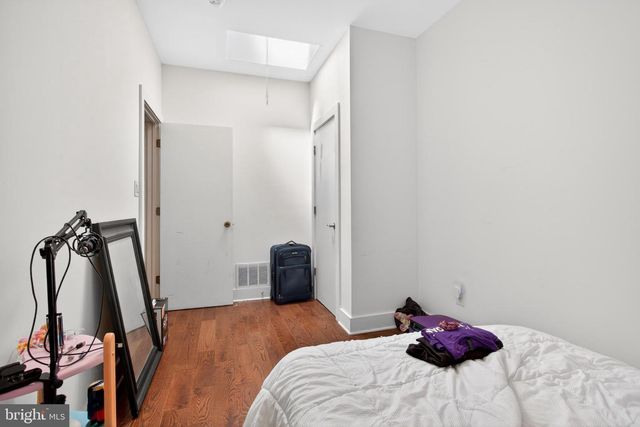 1956 N 8TH ST, Philadelphia, PA 19122