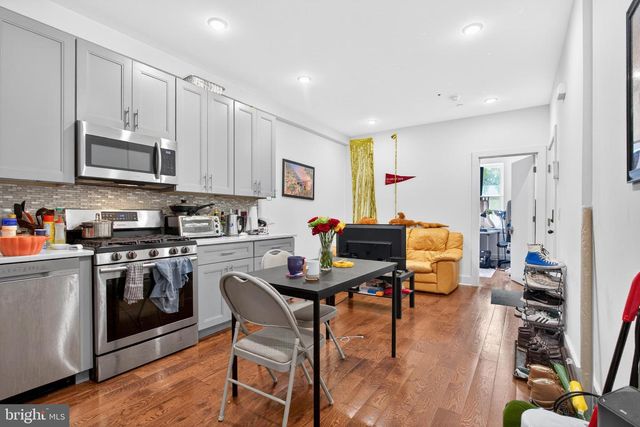 1956 N 8TH ST, Philadelphia, PA 19122