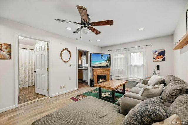 15 Elm Street, Greenwood Lake, NY 10925