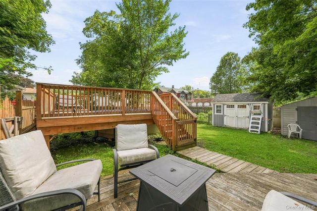 15 Elm Street, Greenwood Lake, NY 10925