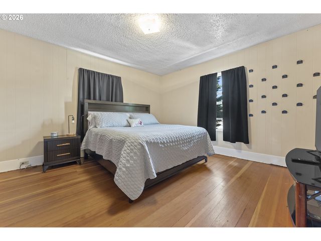2124 Ne 9TH Ave, Portland, OR 97212