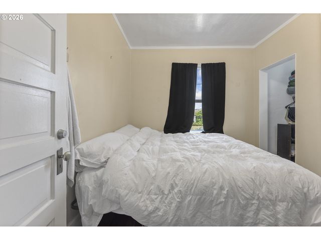 2124 Ne 9TH Ave, Portland, OR 97212