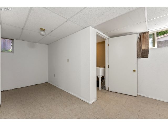 2124 Ne 9TH Ave, Portland, OR 97212