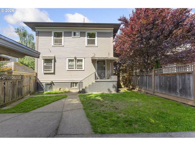 2124 Ne 9TH Ave, Portland, OR 97212