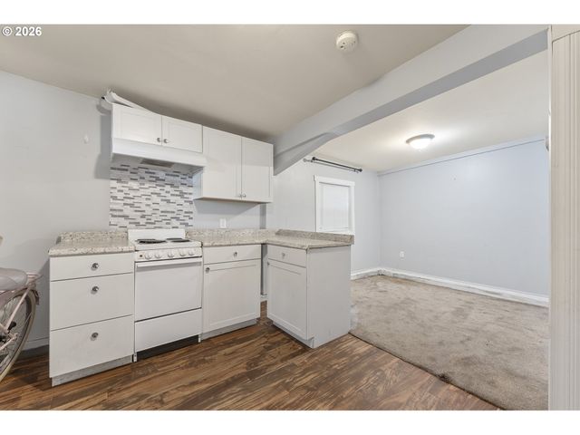 2124 Ne 9TH Ave, Portland, OR 97212