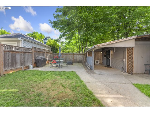 2124 Ne 9TH Ave, Portland, OR 97212