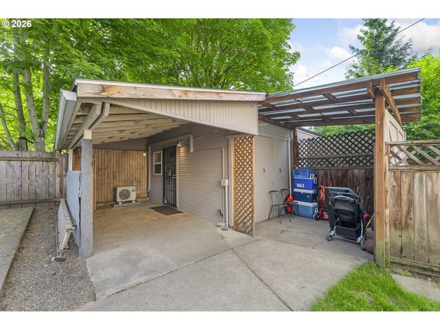 2124 Ne 9TH Ave, Portland, OR 97212