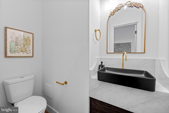 309 E 22ND ST, Baltimore, MD 21218