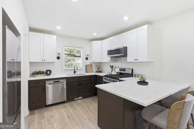 1300 Waverly Drive, Forest Park, GA 30297