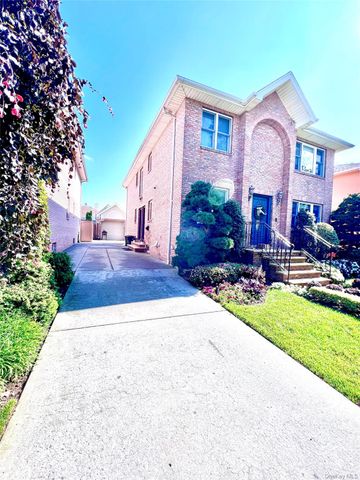 15724 20th Road, Whitestone, NY 11357