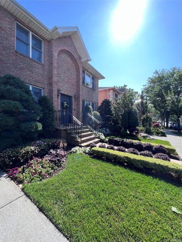 15724 20th Road, Whitestone, NY 11357