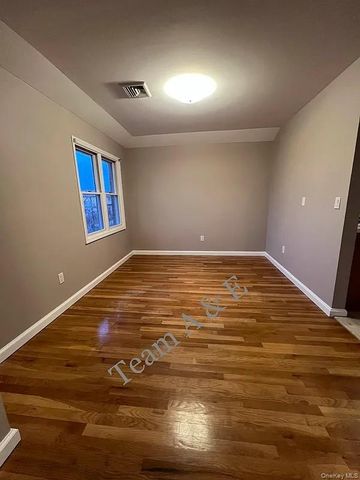 15724 20th Road, Whitestone, NY 11357