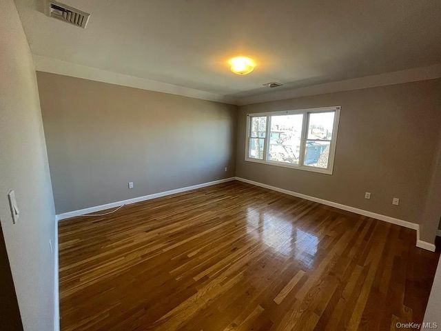 15724 20th Road, Whitestone, NY 11357