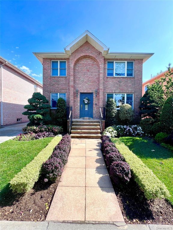 15724 20th Road, Whitestone, NY 11357