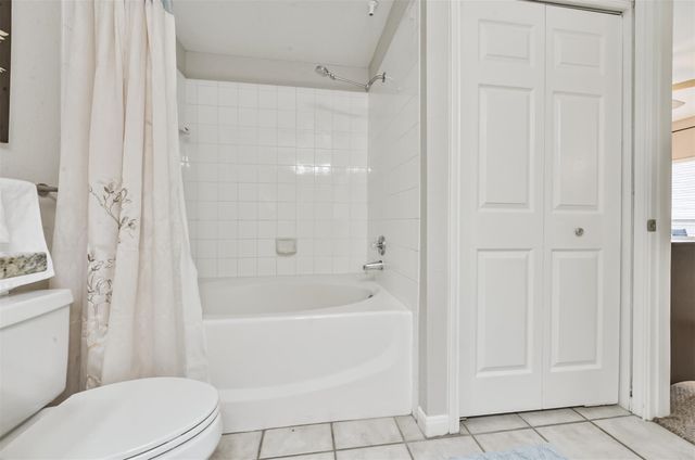 1330 Old Spanish Trail 8104, Houston, TX 77054