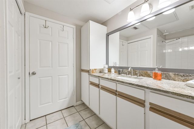 1330 Old Spanish Trail 8104, Houston, TX 77054
