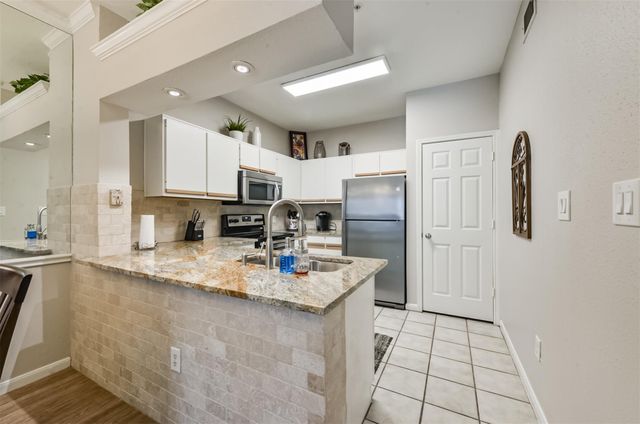 1330 Old Spanish Trail 8104, Houston, TX 77054