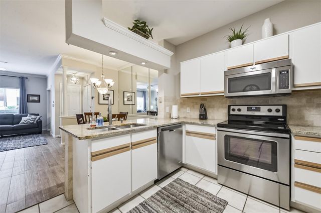 1330 Old Spanish Trail 8104, Houston, TX 77054