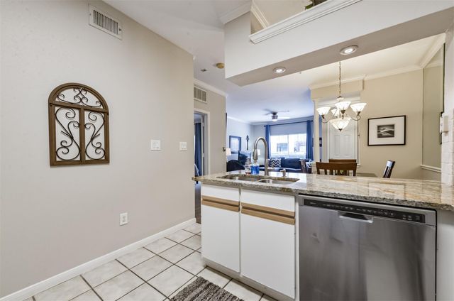 1330 Old Spanish Trail 8104, Houston, TX 77054