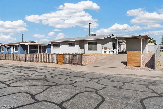 118 Maple Street, Henderson, NV 89015