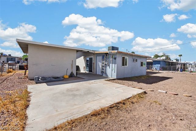 118 Maple Street, Henderson, NV 89015