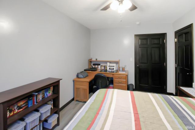 1020 S Prince Street, Princeton, IN 47670