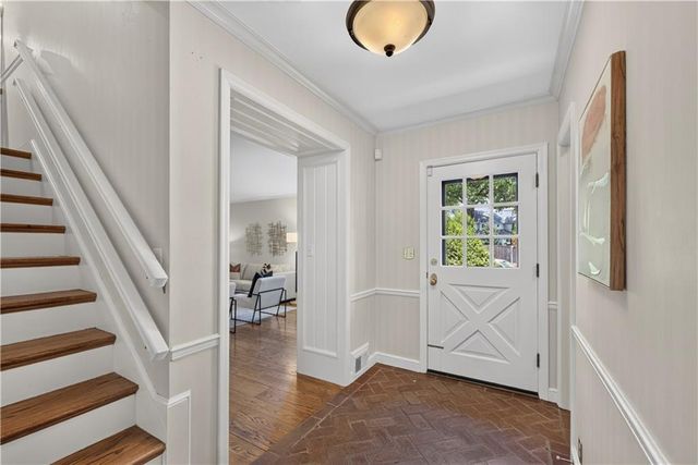 829 W 54th Terrace, Kansas City, MO 64112