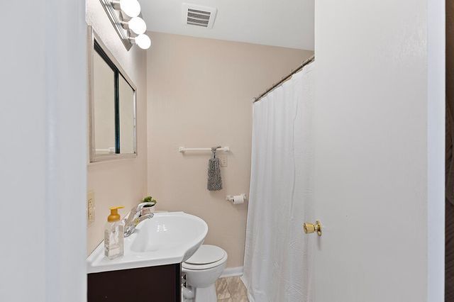 4021 E 15th Place, Joplin, MO 64801