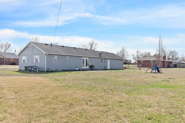 4021 E 15th Place, Joplin, MO 64801