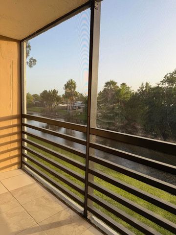 10442 Sunrise Lakes Boulevard 210, Sunrise, FL 33322