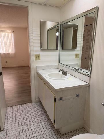 10442 Sunrise Lakes Boulevard 210, Sunrise, FL 33322