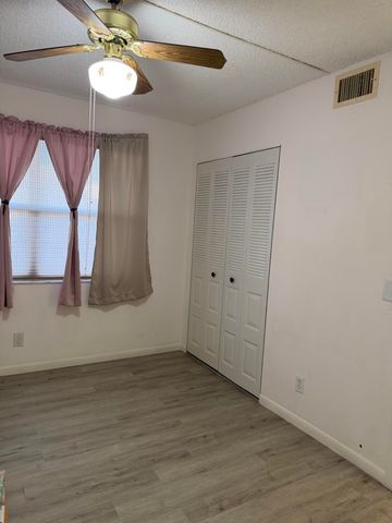 10442 Sunrise Lakes Boulevard 210, Sunrise, FL 33322