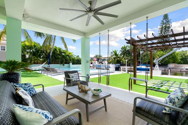 889 Ellen Drive, Key Largo, FL 33037