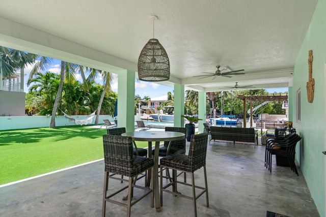 889 Ellen Drive, Key Largo, FL 33037