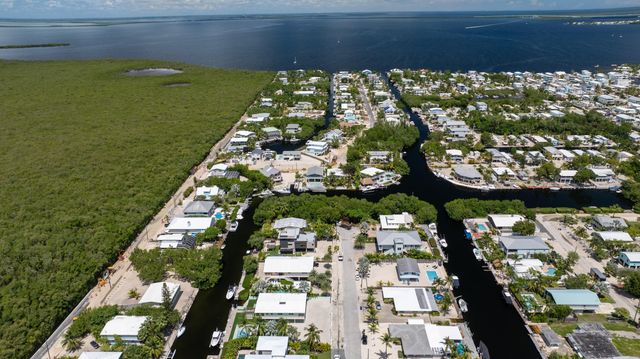 889 Ellen Drive, Key Largo, FL 33037