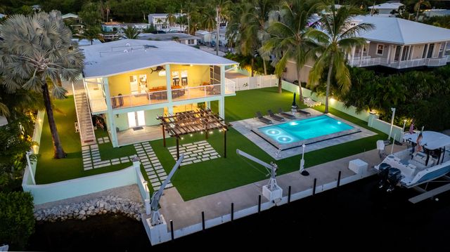 889 Ellen Drive, Key Largo, FL 33037