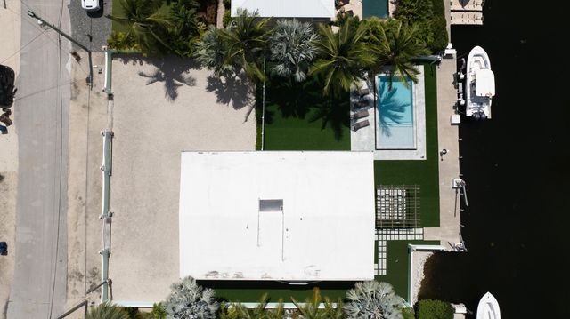 889 Ellen Drive, Key Largo, FL 33037