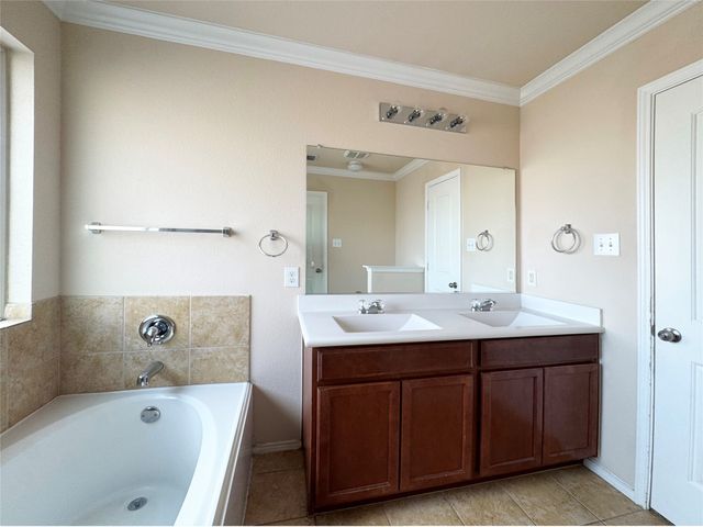 9100 Spurs Trail, Cross Roads, TX 76227