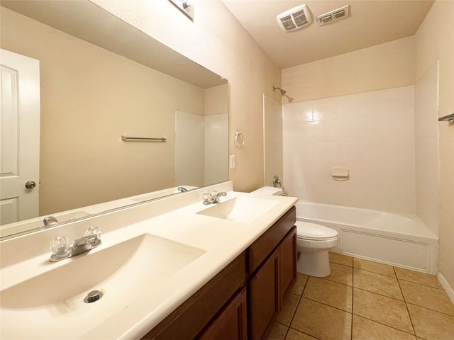 9100 Spurs Trail, Cross Roads, TX 76227