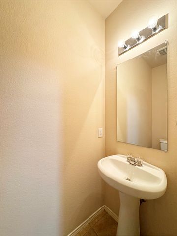 9100 Spurs Trail, Cross Roads, TX 76227