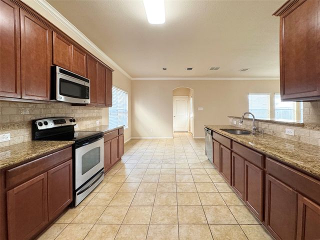 9100 Spurs Trail, Cross Roads, TX 76227