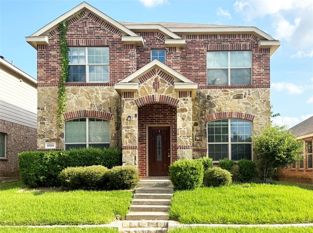 9100 Spurs Trail, Cross Roads, TX 76227