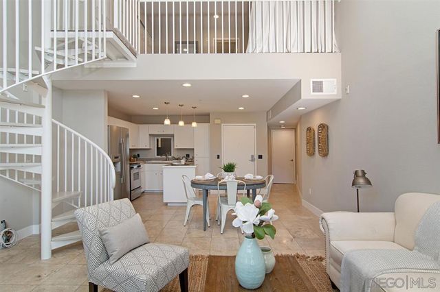 221 Island Ave 105, San Diego, CA 92101