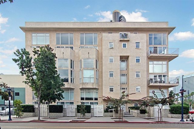 221 Island Ave 105, San Diego, CA 92101