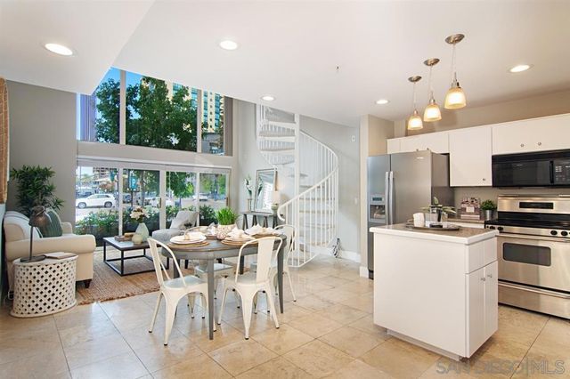 221 Island Ave 105, San Diego, CA 92101