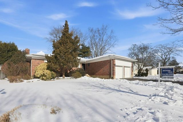 32 Rockland Drive, Jericho, NY 11753