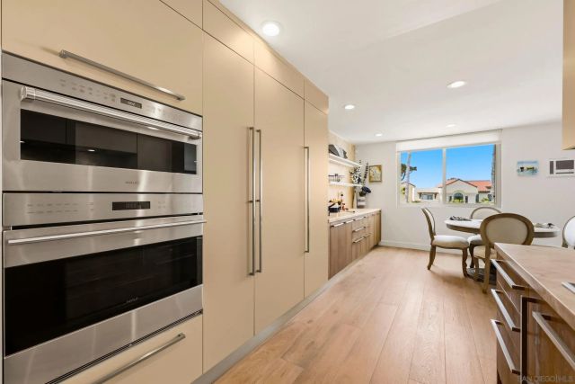 909 Coast 3, La Jolla, CA 92037